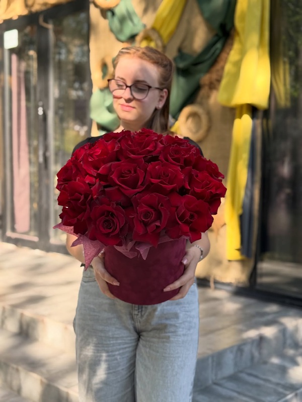 Roses in a Box Hook