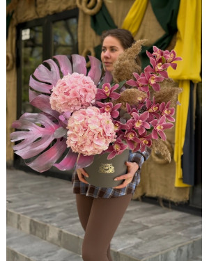 Цветы в коробке Запад