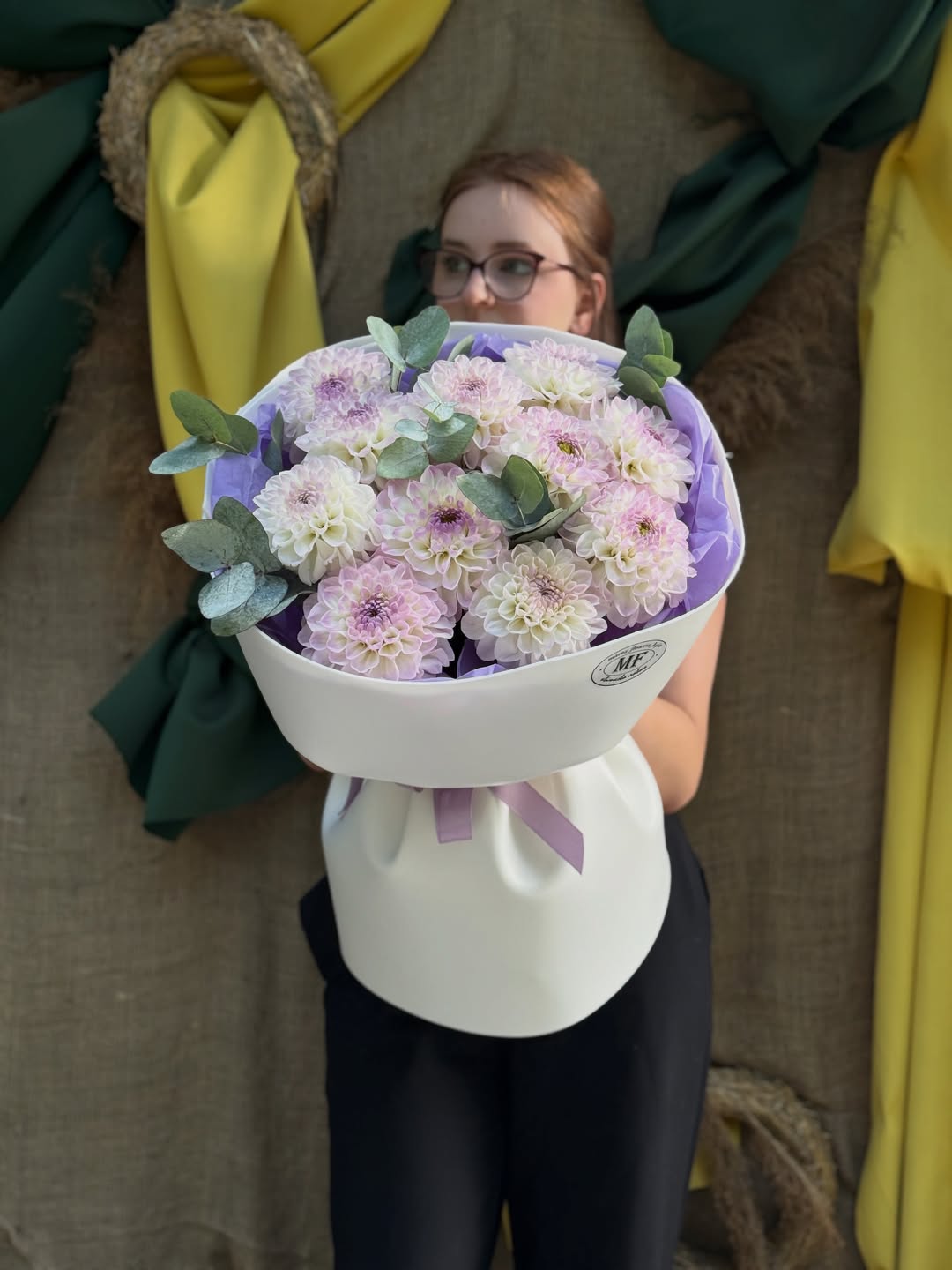 Star Dahlia Bouquet