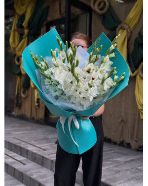 Sloping Gladiolus Bouquet