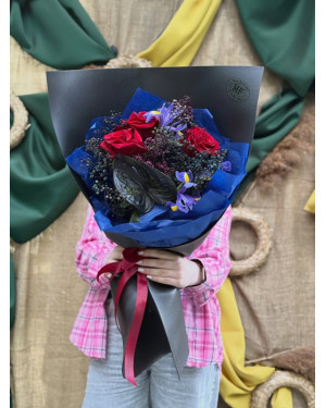 Flower bouquet Under