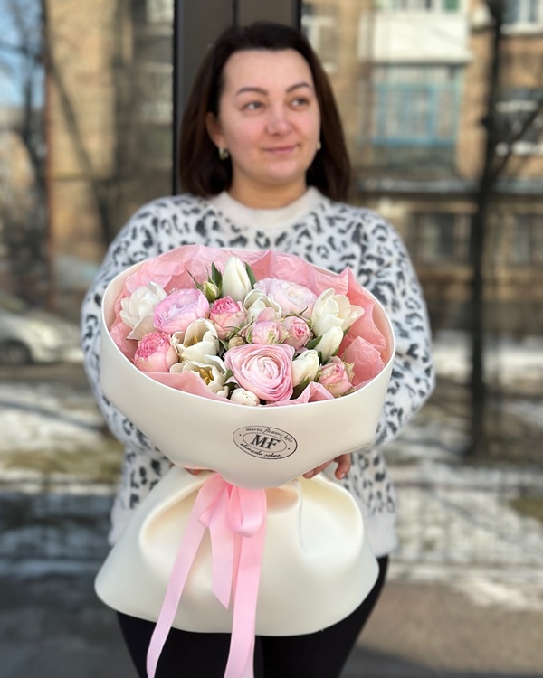 Букет ранункулюс Топ