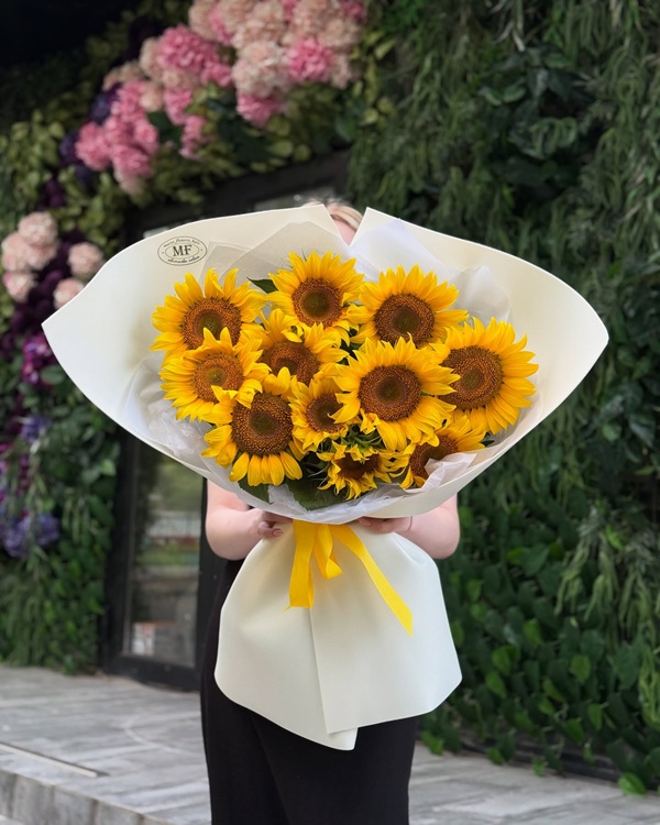 Sunflower Bouquet Top