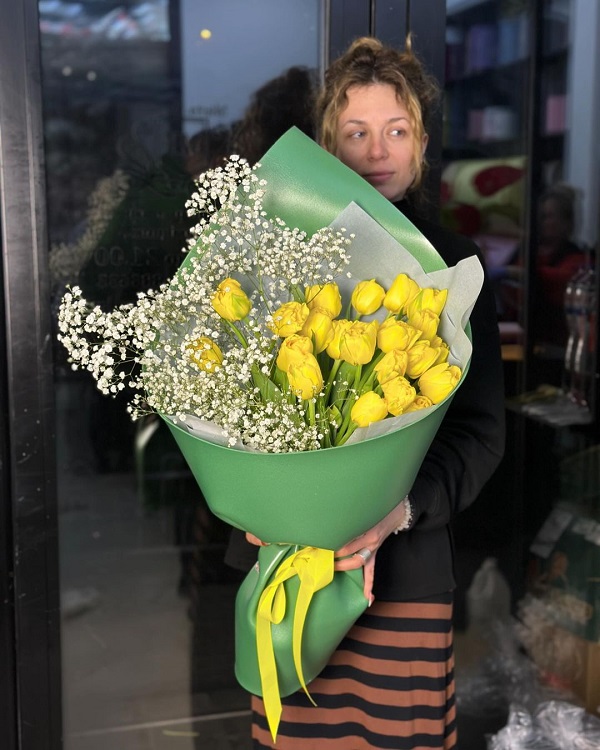 Tulip Bouquet with Gypsophila
