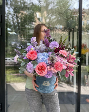 Flowers in a Box Lina