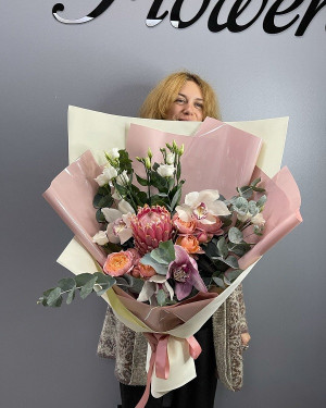 Orchid Bouquet Kyiv