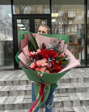 Bouquet Red Drop