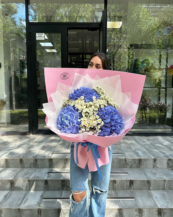 Hydrangea Bouquet Image