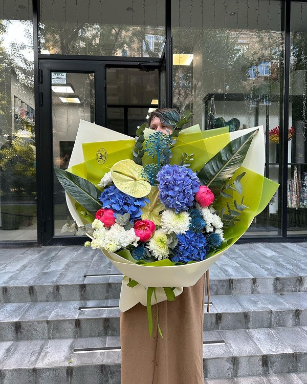 Aesthetic Flower Bouquet 